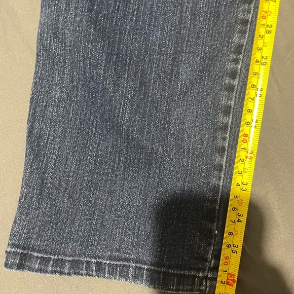 Gloria Vanderbilt Blue Straight Leg Jeans - Picture 8 of 9